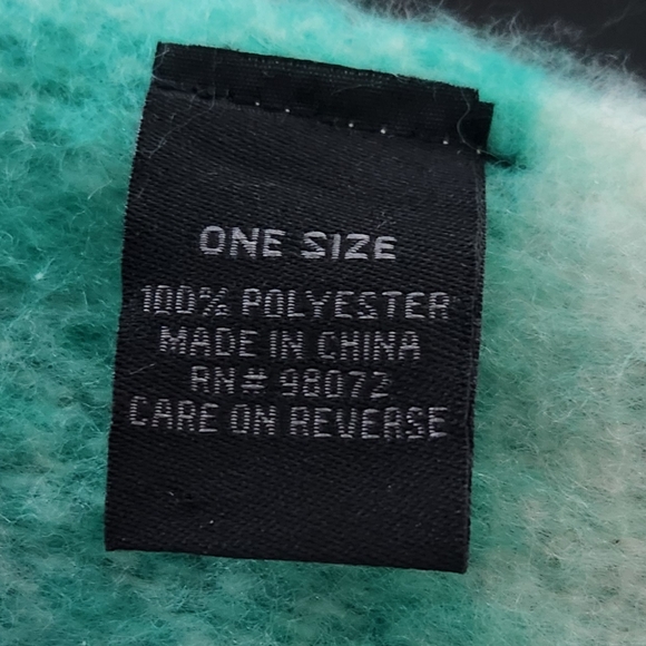 Soft Colorful Wrap - Picture 3 of 4